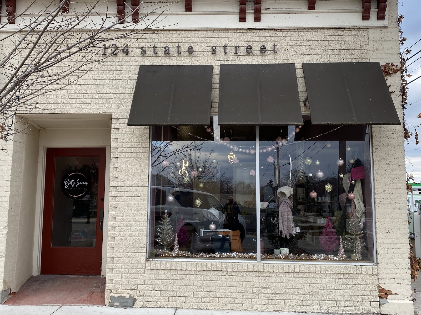 Betty James Pretty Things in Howell
