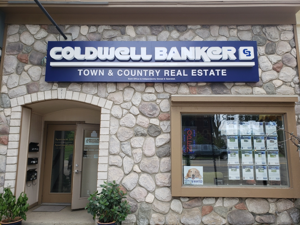 Coldwell Banker Town & Country Real Estate - Howell in Howell