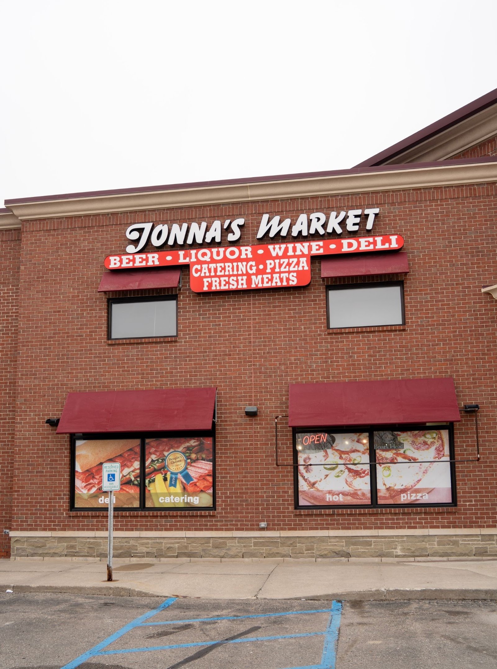 Jonna's Market in Howell