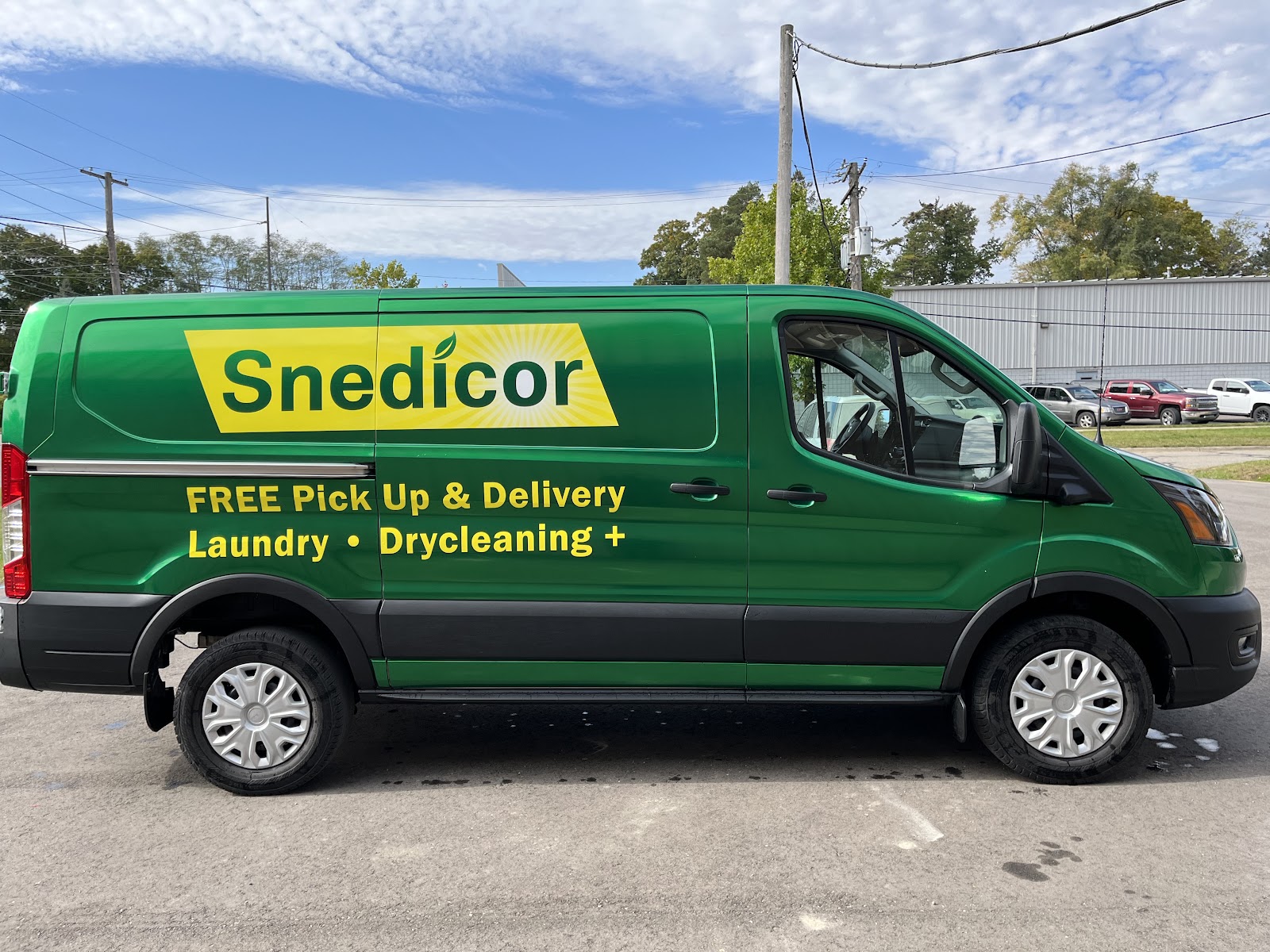Snedicor's Cleaners in Howell